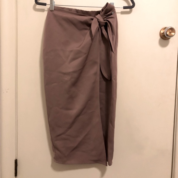 Babaton Sarong skirt (Mauve) - Picture 2 of 3